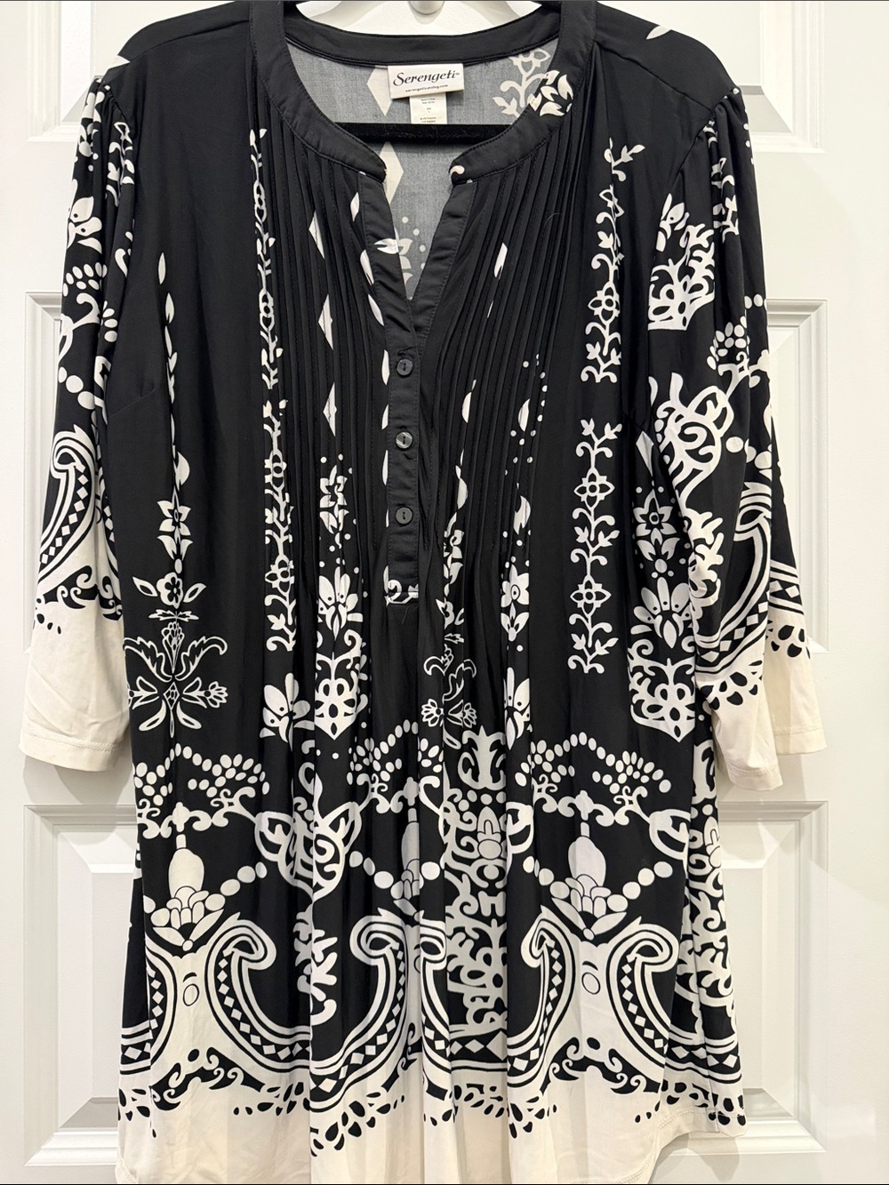 Serengeti Black & White Printed Pleated Tunic